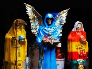 Mexican-tradition-of-Santa-Muerte-1